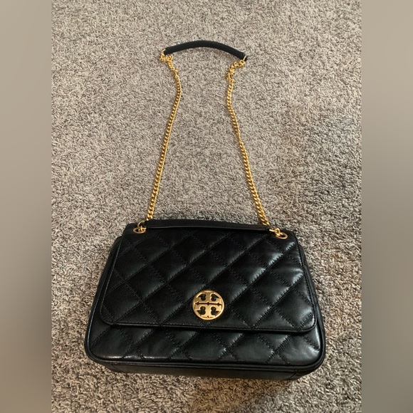 Tory Burch Willa Quilted Purse - Picture 13 of 15